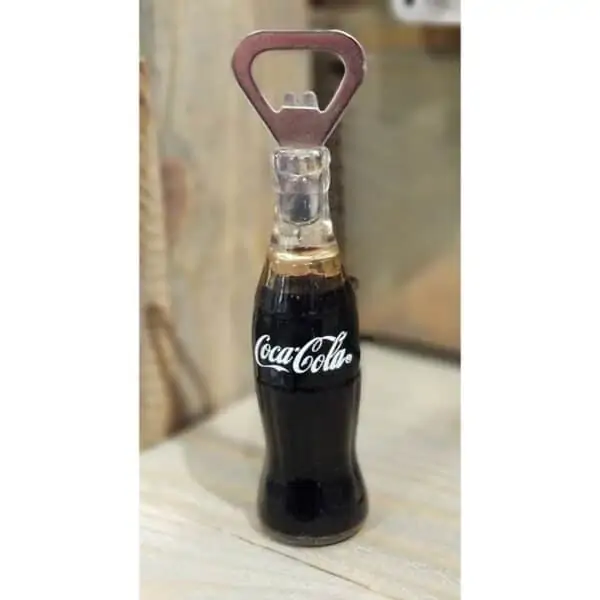 Decapsuleur en forme de bouteille de coca-cola