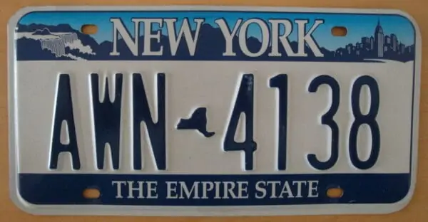 Plaque d'immatriculation authentique provenant de voiture americaine de collection