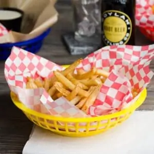 Plastic Basket round serving american diner_1