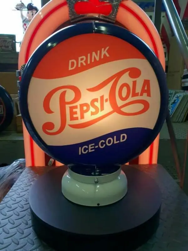 Globe De Pompe A Essence Pepsi Cola