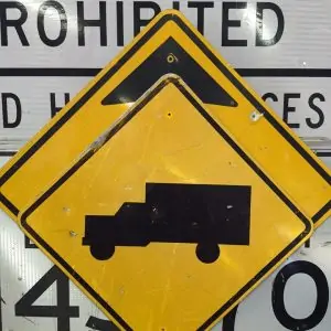 panneau de signalisation routiere americain avertissement truck 76x76cm