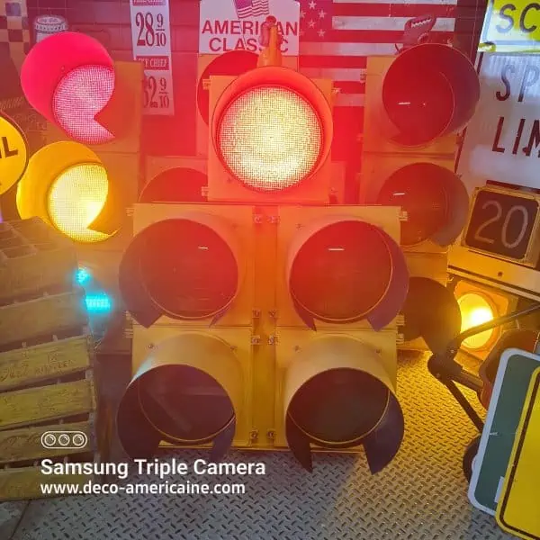 feu jaune de circulation americain 5 voies avec sequenceur h130cm 80cm x 50cm 2