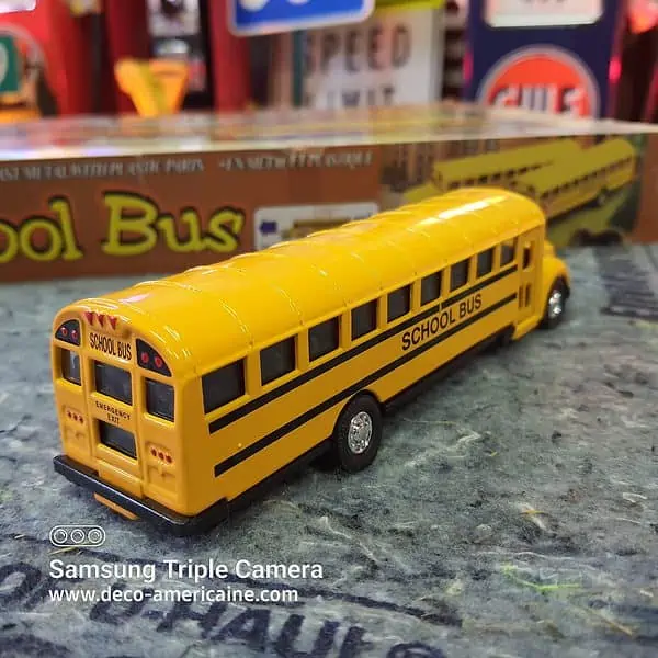 school bus "jaune avec nez" miniature échelle 1/24 17.80cm