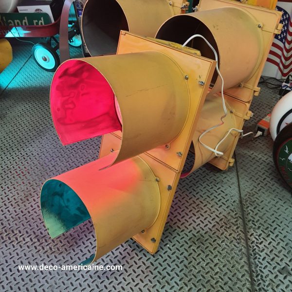 feu tricolore américain à 2 voies avec câblé 80cm jaune (copie)