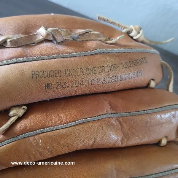 gant de baseball "regent" vintage en cuir avec sa balle "officielle"