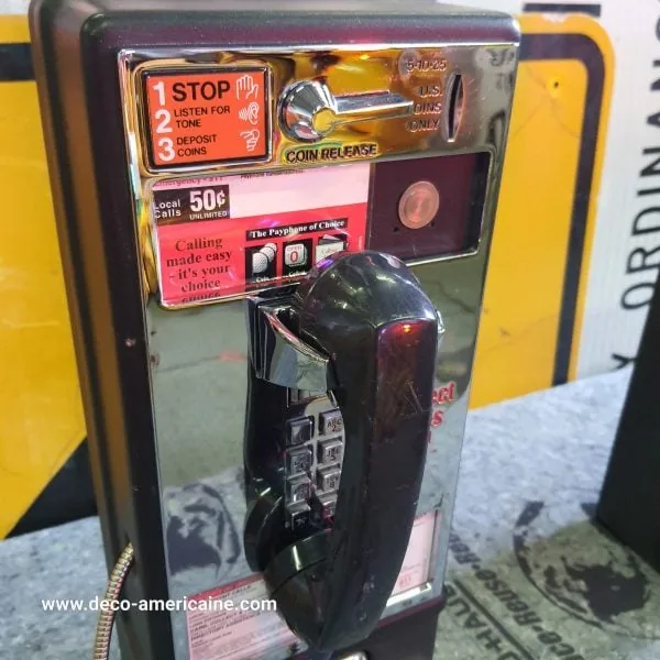 téléphone payphone américain de rue avec monnayeur et stickers k