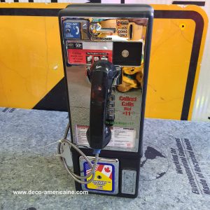 téléphone payphone américain de rue avec monnayeur et stickers (copie)