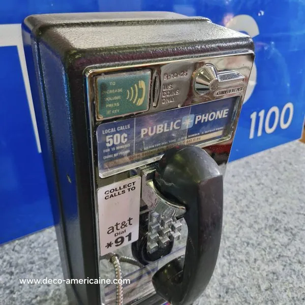 téléphone payphone américain de rue avec monnayeur et stickers (copie)