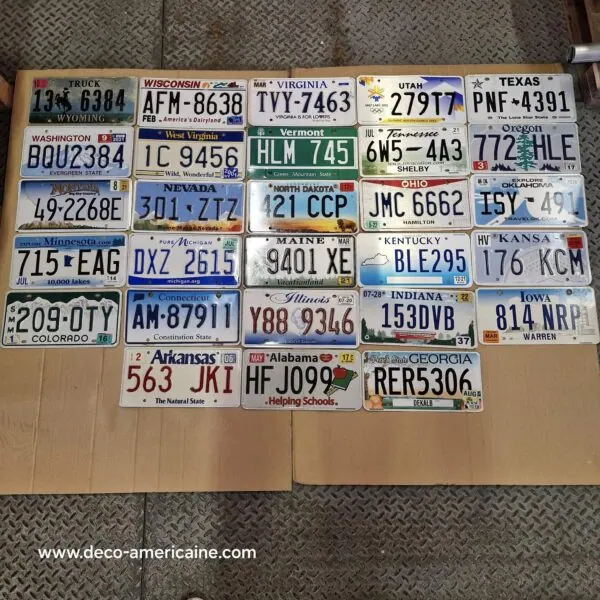 lot de 130 plaques d'immatriculation mixees grade a prix de gros prix doux!