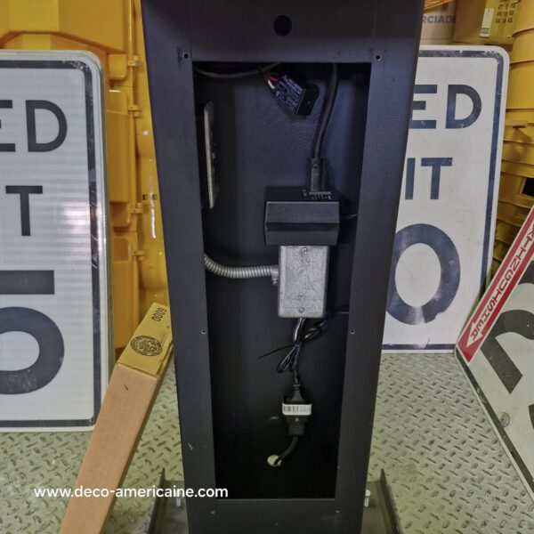 payphone vintage de rue américain authentique avec cabine provenance californie "brand new old stock"
